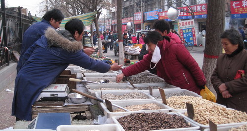 今年炒貨依舊火爆