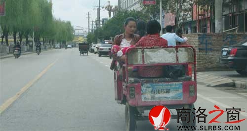 年輕媽媽，這車你也敢坐嗎？