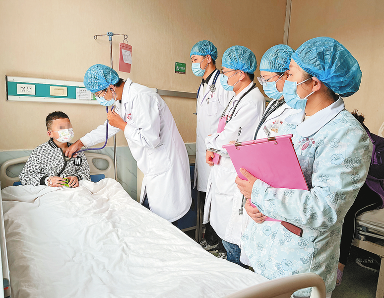 醫(yī)者仁心，護(hù)佑兒童健康