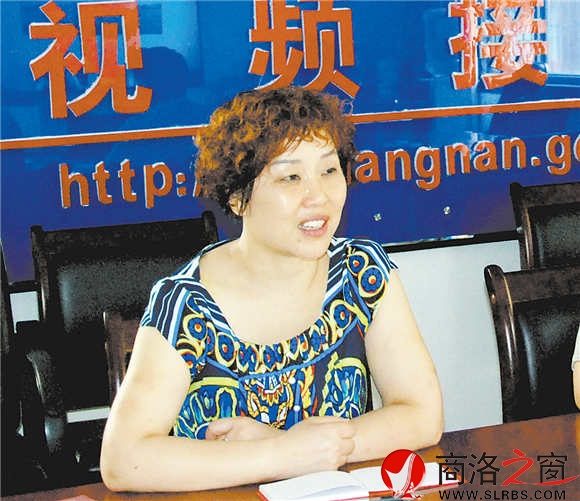 魏智華在視頻接訪平臺(tái)進(jìn)行視頻接訪