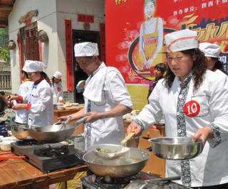 柞水第二屆“千禧杯”農(nóng)家樂(lè)廚藝大賽火熱開(kāi)賽