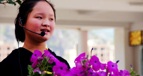 鎮(zhèn)安二中舉辦“唱紅五月，歌唱祖國詩歌朗誦賽”