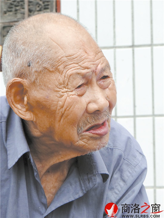 牛付得老人回憶往昔的戰(zhàn)爭歲月